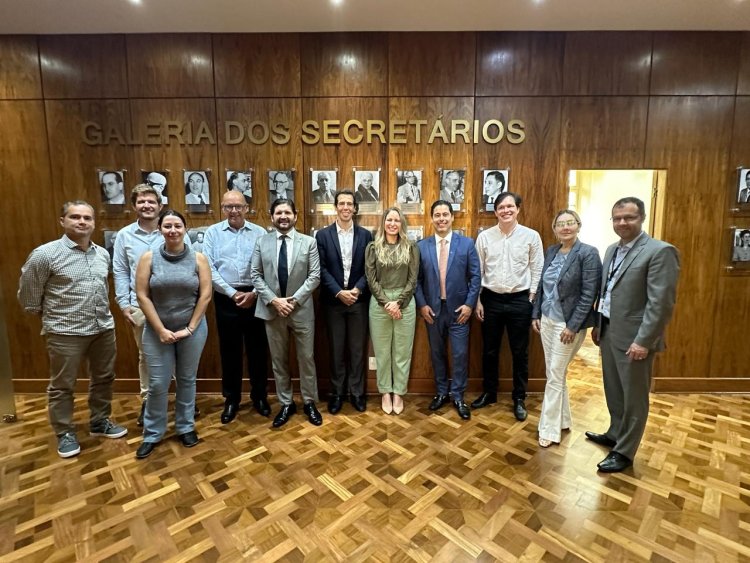 FEAPAES-SP em encontro histórico com o Secretário de Educação do Estado de São Paulo