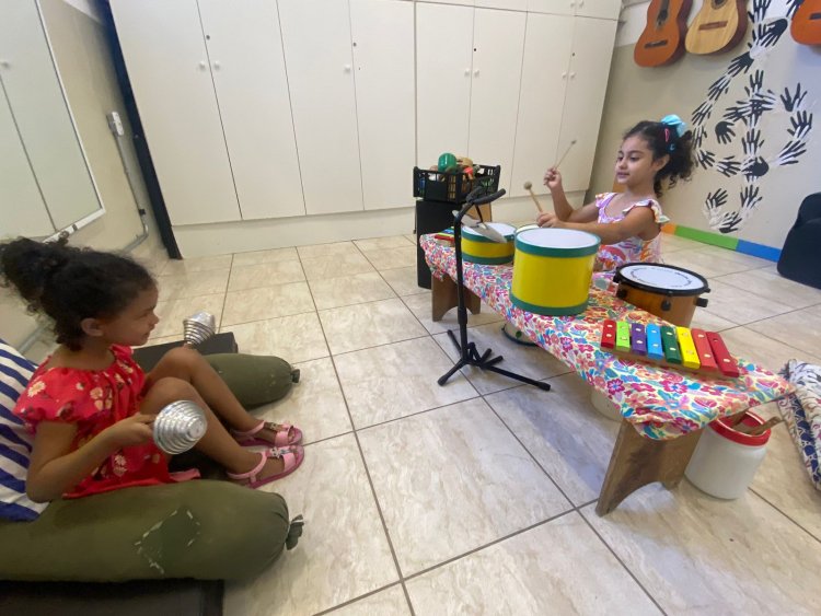 Musicoteria e autismo na APAE de Várzea Paulista
